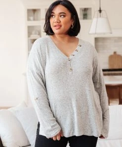 Ave Shops Clothing Feeling Cozy Top In Heather Gray