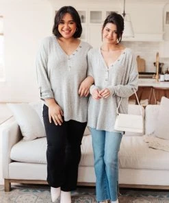 Ave Shops Clothing Feeling Cozy Top In Heather Gray