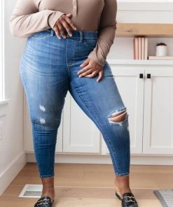 Ave Shops Get Together Mid-Rise Skinny Jegging Bottoms & Jeans