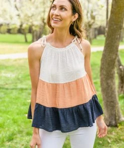 Ave Shops Clothing Gimme That Love Top