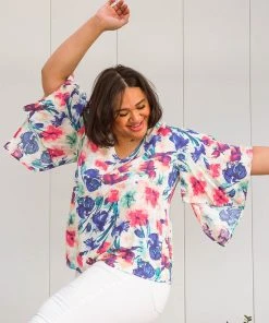 Ave Shops Hello There Floral Top