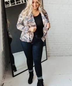 Ave Shops Hideout Jacket