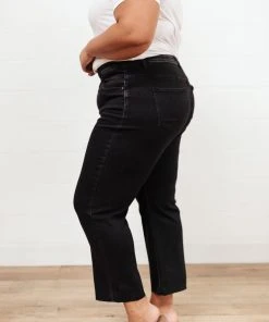Ave Shops High Waist Mom Fit Jeans In Black