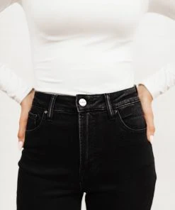 Ave Shops High Waist Mom Fit Jeans In Black