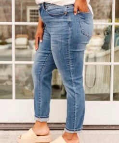 Ave Shops High Waist Slim Fit Jeans