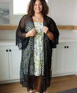Ave Shops Beachside Babe Kimono In Black - LARGE