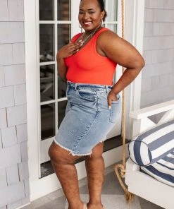 Ave Shops Hi-Rise Cut Off Bermudas Bottoms & Jeans