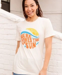 Ave Shops Clothing Here Comes The Sun Graphic Tee