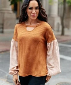 Ave Shops Jennica Top In Warm Spice
