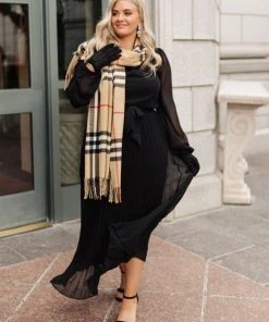 Ave Shops Dresses, Rompers, Jumpsuits Simple And Pleated Dress In Black