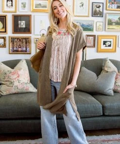 Ave Shops Light Breeze Short Sleeve Cardigan In Olive Clothing