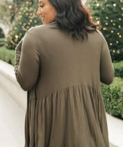 Ave Shops Little Bit Of Lace Cardigan In Olive | Women's Lightweight Knitwear 29 Ave Shops Little Bit Of Lace Cardigan In Olive