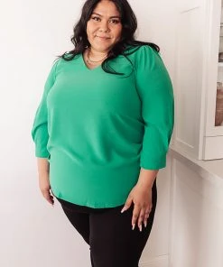 Ave Shops Clothing Lucky Chic Top In Kelly Green