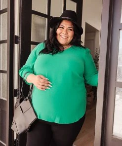 Ave Shops Clothing Lucky Chic Top In Kelly Green