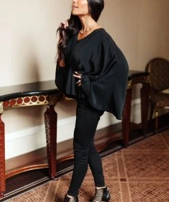 Ave Shops Main Character Moment Top In Black Clothing