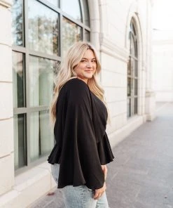 Ave Shops Main Character Moment Top In Black Clothing