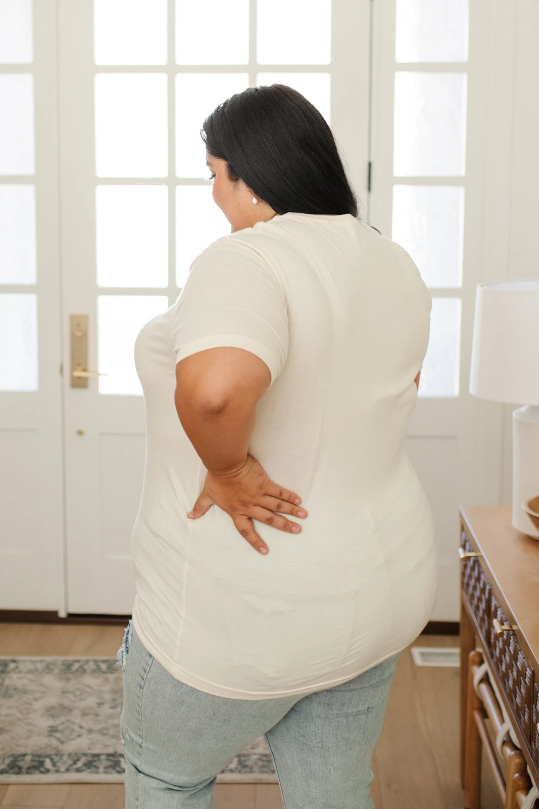 Ave Shops Clothing Mama Graphic Tee - Stylish Short Sleeve Top for Women 26 Ave Shops Clothing Mama Graphic Tee