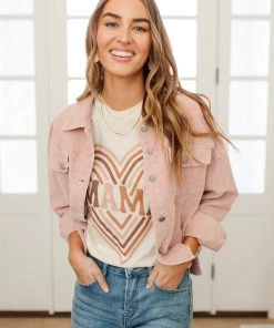 Ave Shops Clothing Mama Graphic Tee - Stylish Short Sleeve Top for Women 32 Ave Shops Clothing Mama Graphic Tee