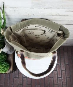 Sixtease Medley Backpack/Tote Combo Bag - Versatile and Stylish Carryall 12 Sixtease Medley Backpack/Tote Combo Bag