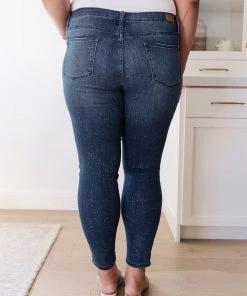 Ave Shops Mid-Rise Relaxed Fit Mineral Wash Jeans