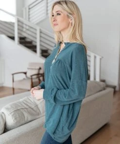 Ave Shops Moon Bay Top In Blue Clothing