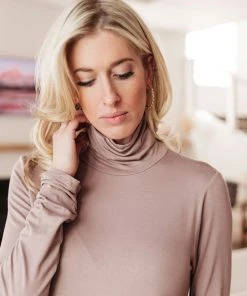 Ave Shops Nivia Draped Turtle Neck Tunic in Mocha | Long Sleeve Tops for Women 30 Ave Shops Clothing Nivia Draped Turtle Neck Tunic In Mocha