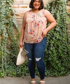 Ave Shops Orchids Pleated Sleeveless Blouse Clothing