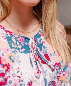 Ave Shops Peace On Earth Top