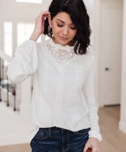 Ave Shops Picture This Top - Off White Long Sleeve Blouse for Women 34 Ave Shops Picture This Top In Off White Clothing