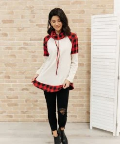 Ave Shops Clothing Plaid Details Top In Red