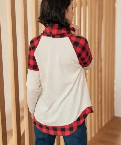 Ave Shops Clothing Plaid Details Top In Red