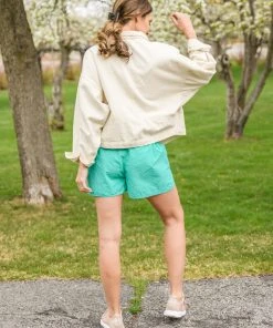 Ave Shops Potential Energy Shorts In Mint Bottoms & Jeans