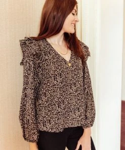 Ave Shops Clothing Prettiest Petals Top