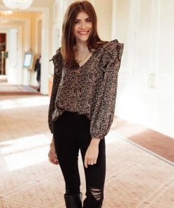 Ave Shops Clothing Prettiest Petals Top