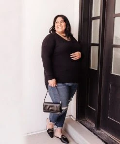 Ave Shops Clothing Red Carpet Tunic Top In Black