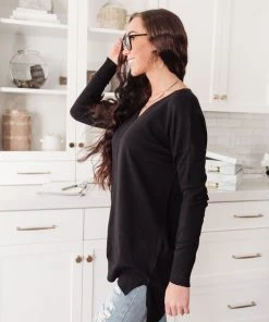 Ave Shops Clothing Red Carpet Tunic Top In Black