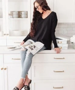 Ave Shops Clothing Red Carpet Tunic Top In Black