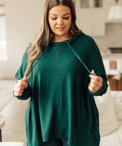 Ave Shops Rolling Hills Top In Green