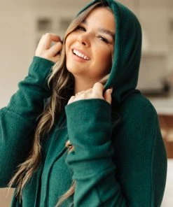 Ave Shops Rolling Hills Top In Green