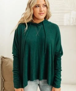 Ave Shops Rolling Hills Top In Green