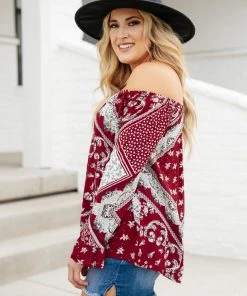 Ave Shops Runaway Top In Burgundy