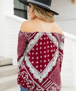 Ave Shops Runaway Top In Burgundy