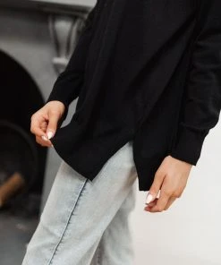 Ave Shops Show Off Sweater In Black Clothing