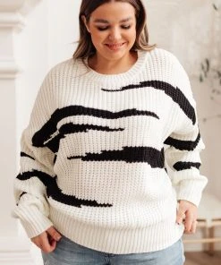 Ave Shops Show Your Claws Sweater Clothing