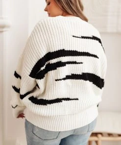 Ave Shops Show Your Claws Sweater Clothing