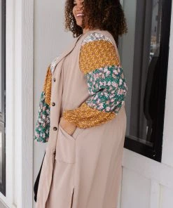 Ave Shops Small Talk Sleeveless Cardigan - Lightweight & Stylish Top for Women 36 Ave Shops Small Talk Sleeveless Cardigan Clothing