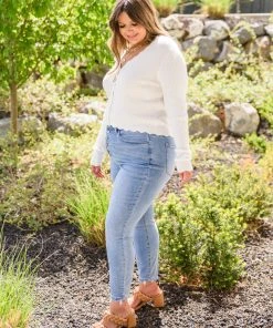 Ave Shops New Arrivals Softness Scalloped Cardigan