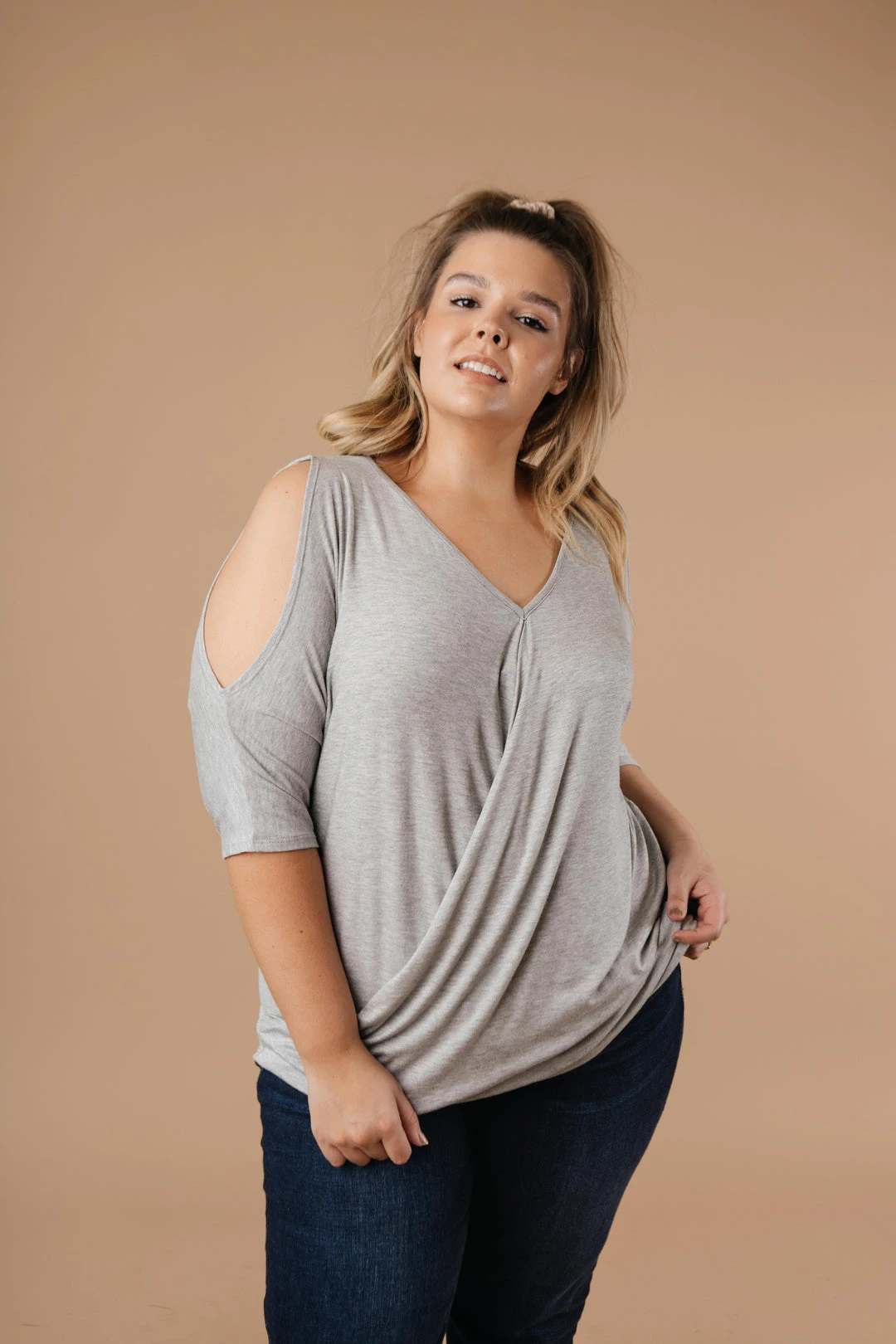 Ave Shops Heather Gray Split The Check Top - Women's Short Sleeve Tops & Blouses 10 Ave Shops Clothing Split The Check Top In Heather Gray