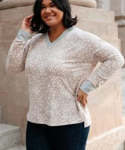 Ave Shops Spotted In The City Top