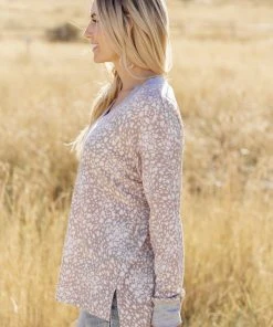 Ave Shops Spotted In The City Top